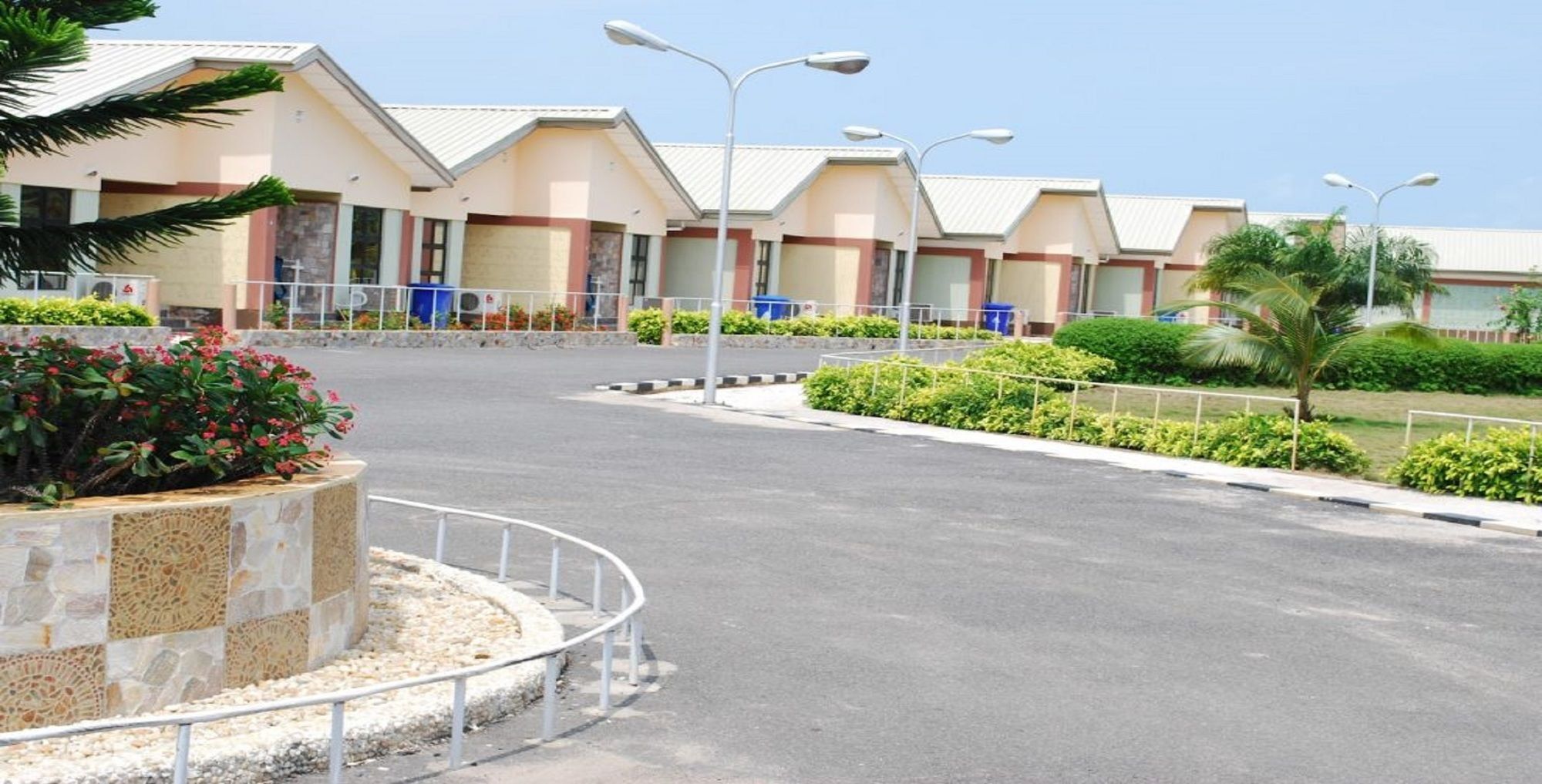 Whispering Palms Resort Magbon Buitenkant foto