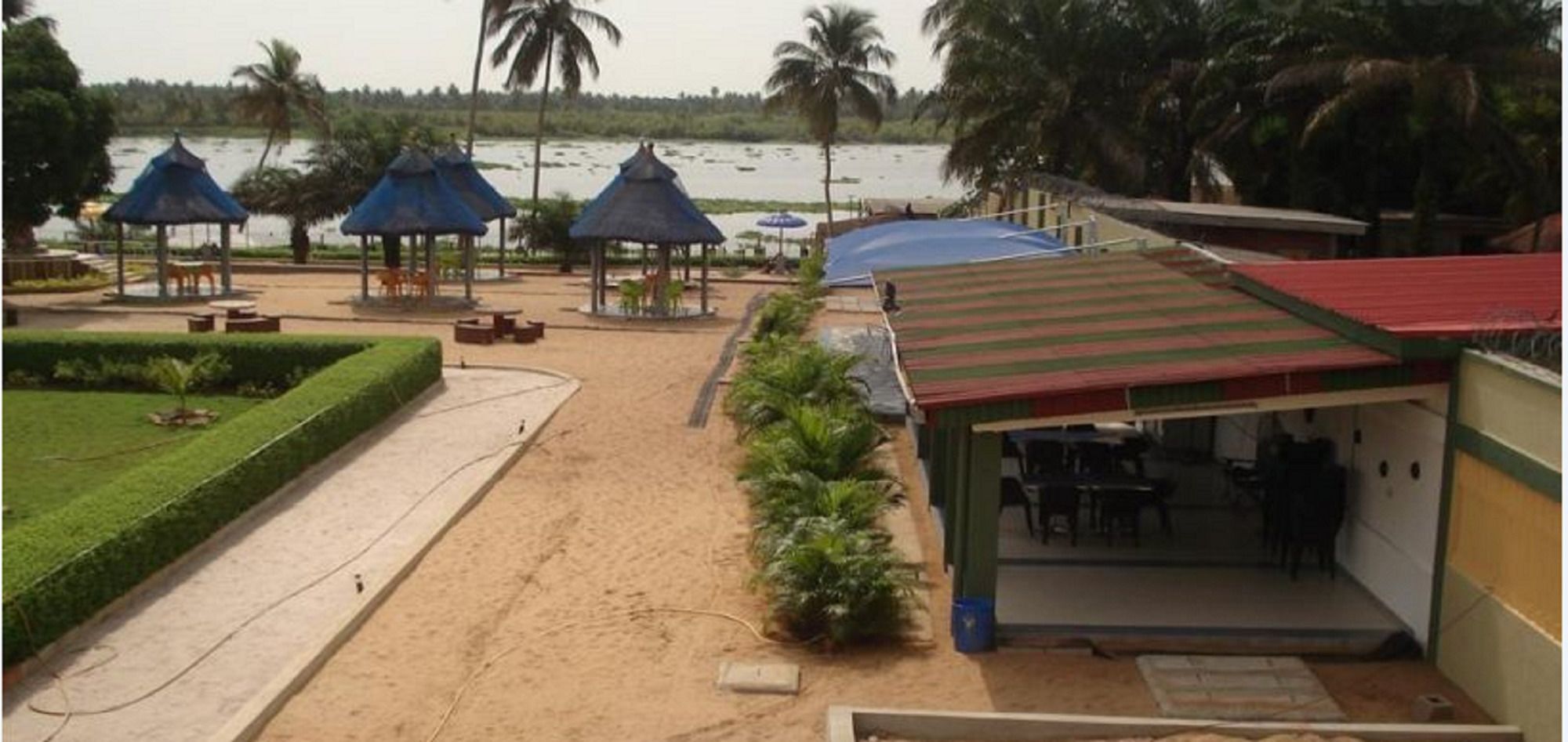 Whispering Palms Resort Magbon Buitenkant foto